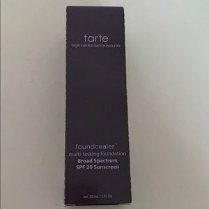 Tarte Foundcealer Foundation